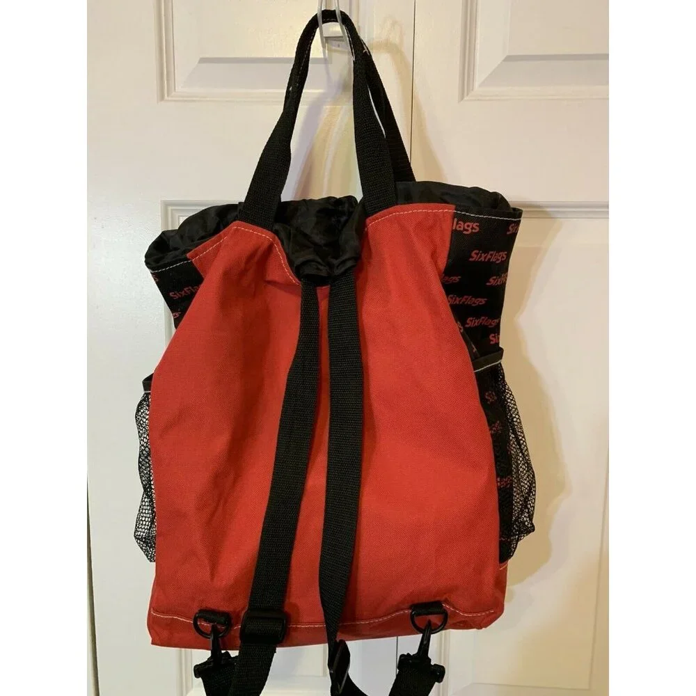Six Flags Back Pack Medium‎ Red Black